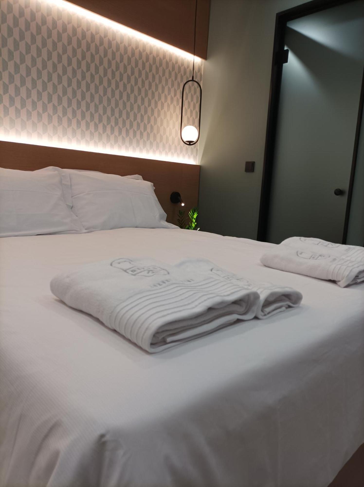 Aparthotel 7Rizes Luxury Living Heraclión Habitación foto